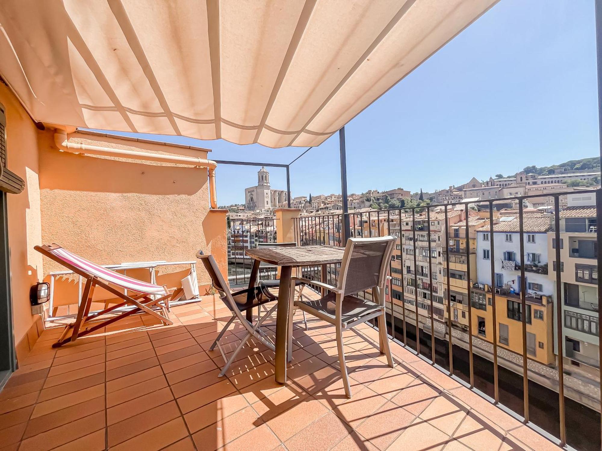 Sleep & Stay Luxury Top Floor Apt With Terrace خيرونا المظهر الخارجي الصورة