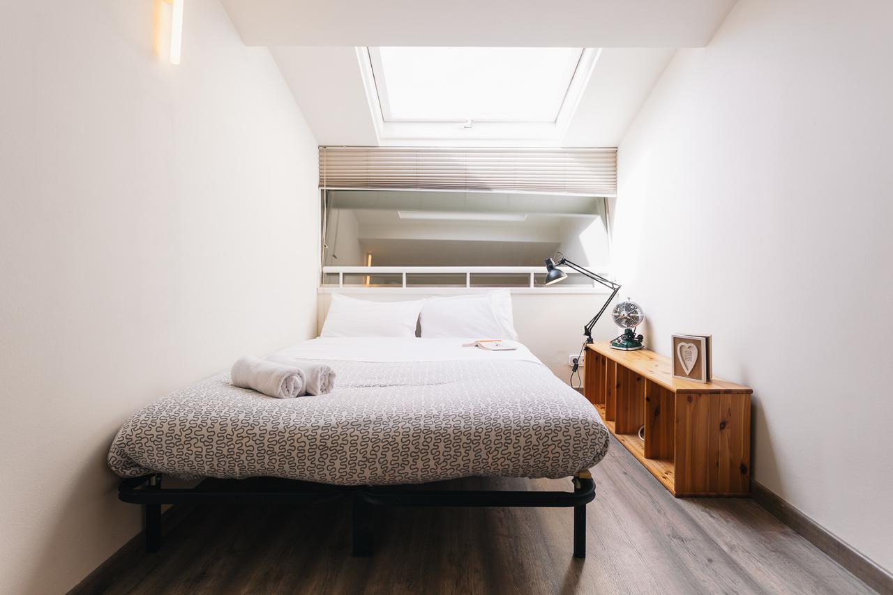 Sleep & Stay Luxury Top Floor Apt With Terrace خيرونا المظهر الخارجي الصورة